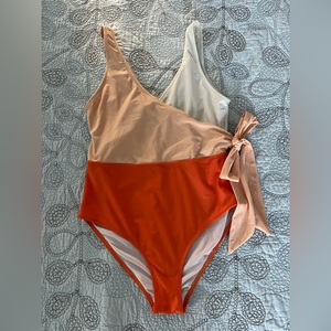 CUPSHE Orange White Side Bowknot‎ One PieceSwimsuit Size Large